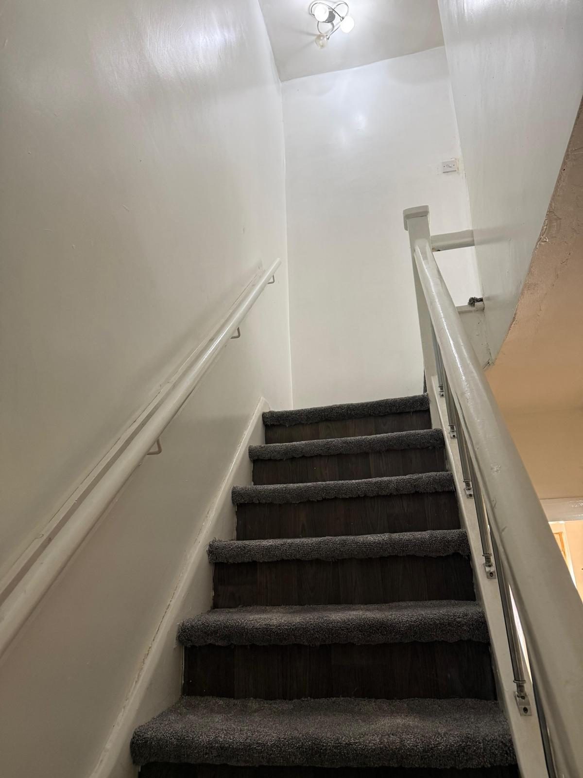 2 BEDROOM HOUSE, OLDHAM — photo 10 of 10